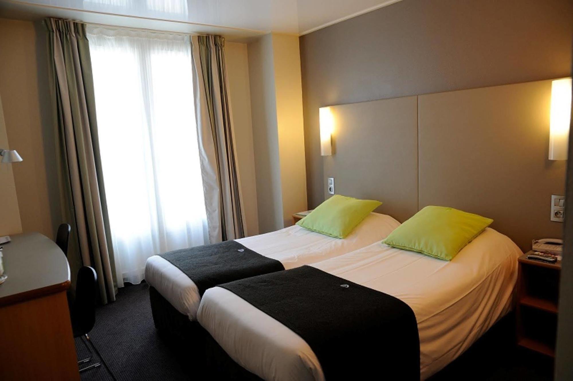Campanile Prime - Paris 14 Maine Montparnasse Hotel 3*