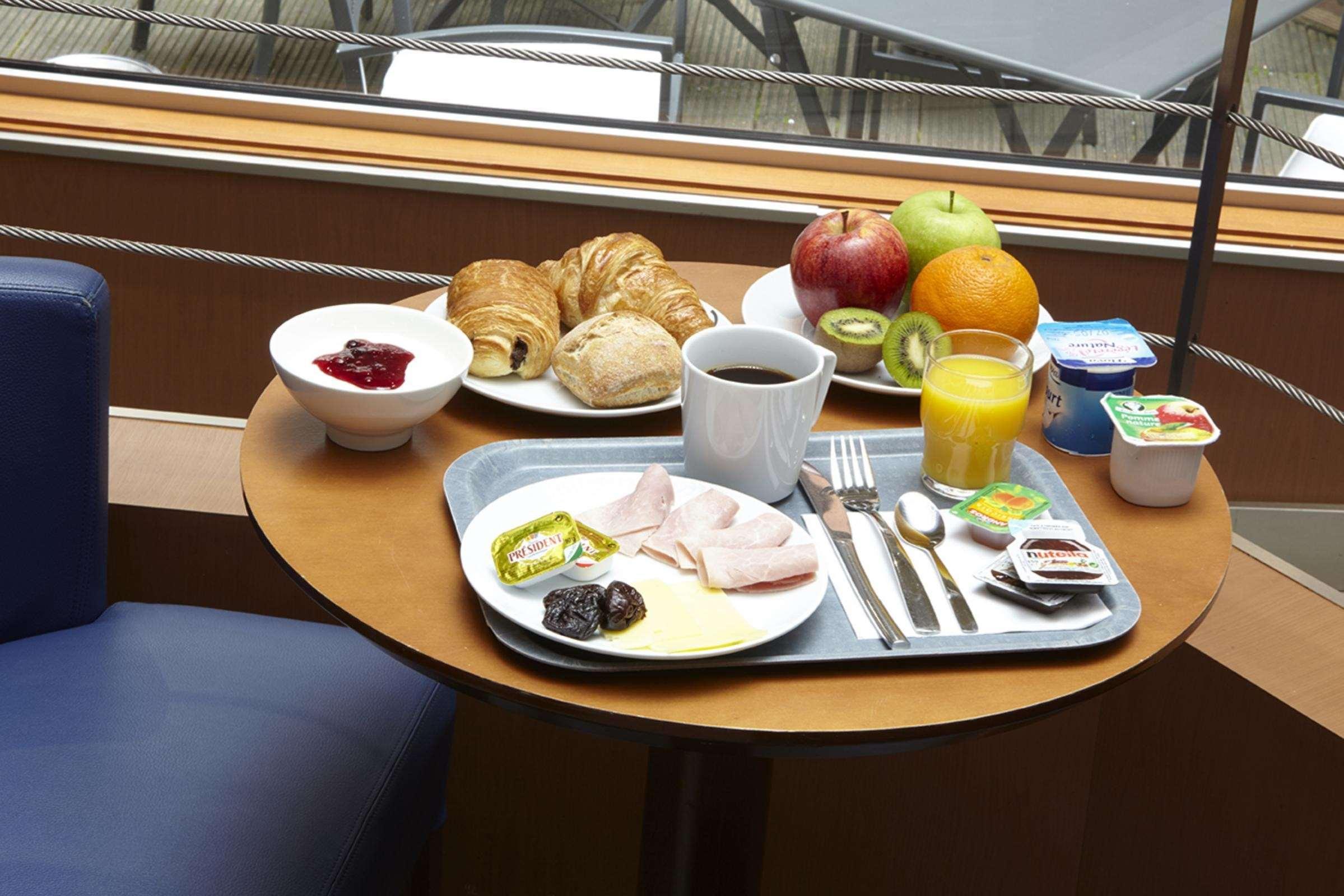 Hotel Campanile 14 - Maine Montparnasse 3*