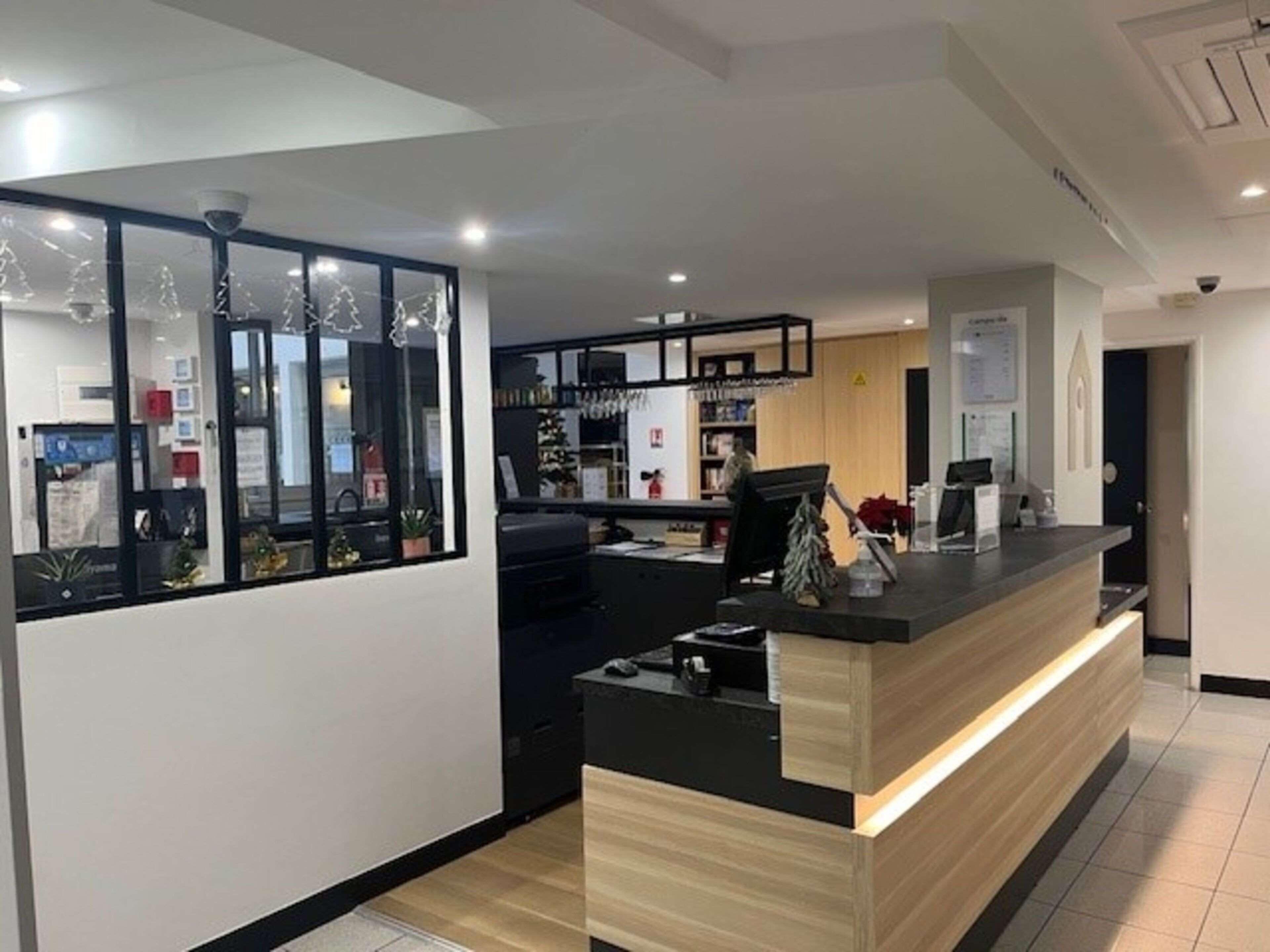 Campanile 14 - Maine Montparnasse Hotel